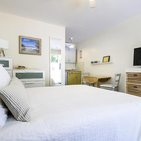 Hollywood Cottages Wasaga Beach Εξωτερικό φωτογραφία