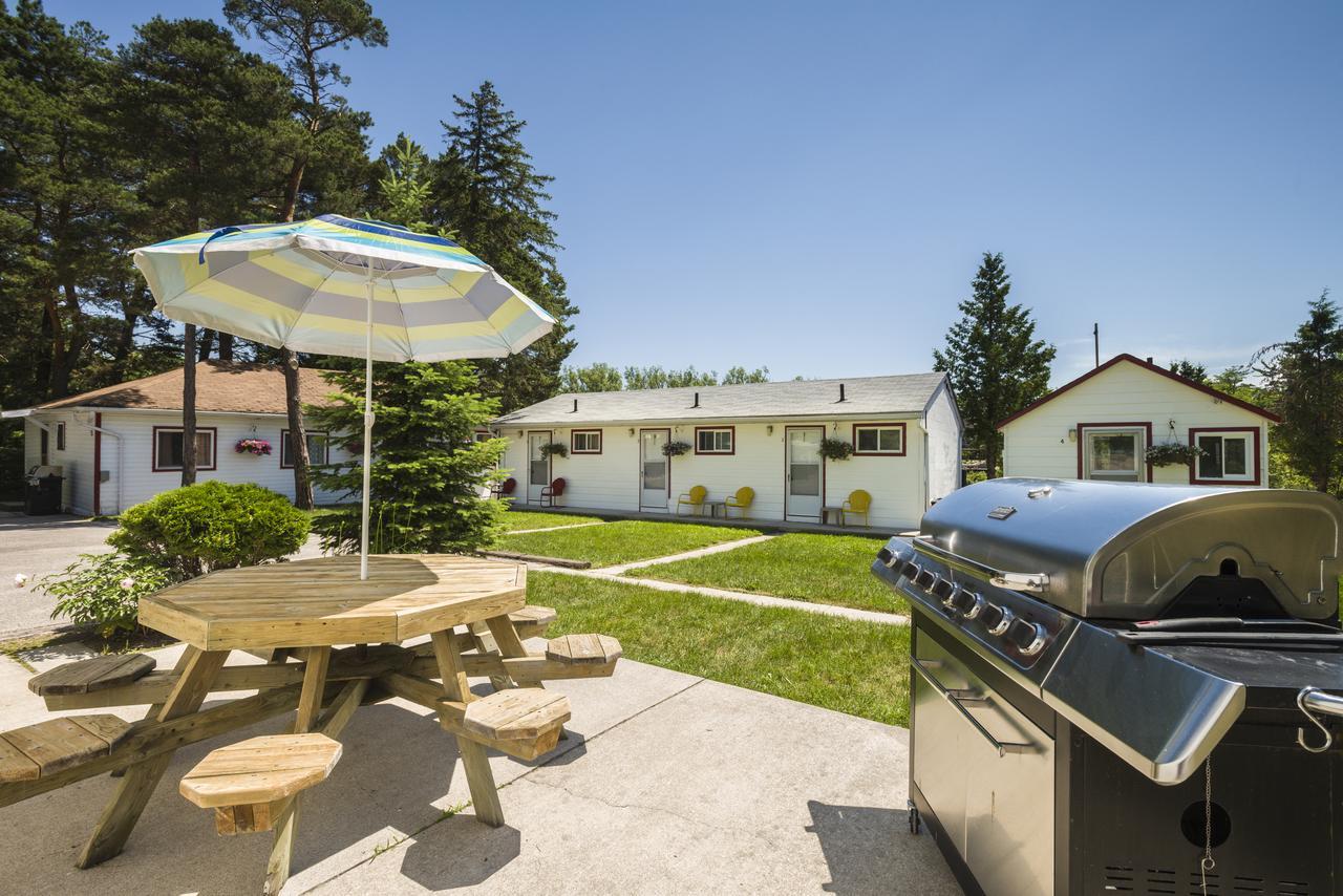 Hollywood Cottages Wasaga Beach Εξωτερικό φωτογραφία