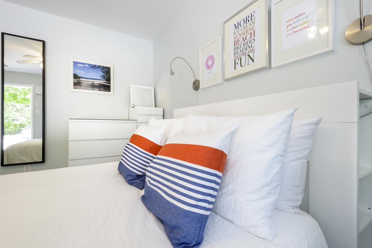 Hollywood Cottages Wasaga Beach Εξωτερικό φωτογραφία